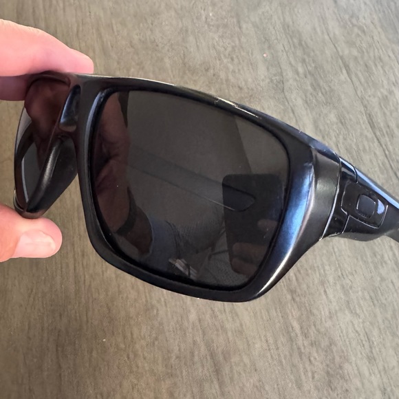 Oakley Sunglasses Polarized Dispatch 1.0 Matte Black - Picture 16 of 16